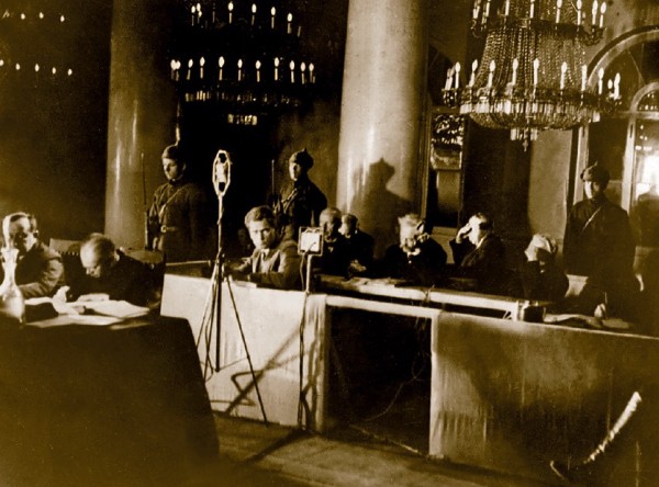 
&laquo;Кустари вызывают на соревнование артель инвалидов!&raquo; Как жители Орска отреагировали на выявление инженеров-вредителей		