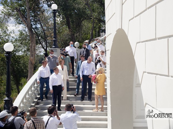 Владимир Якушев и Денис Паслер обсудили темпы строительства жилья в Оренбуржье