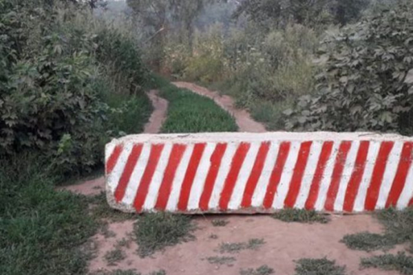 В Оренбурге проезд к пляжу «Радуга» перекрыли бетонными блоками В Оренбурге проезд к пляжу «Радуга» перекрыли бетонными блоками