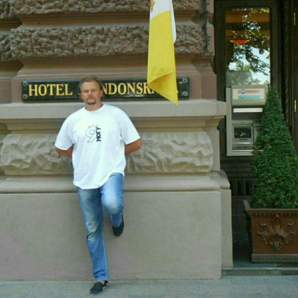 Террорист из Оренбургской области, захвативший в Луцке автобус с заложниками, сдался полиции