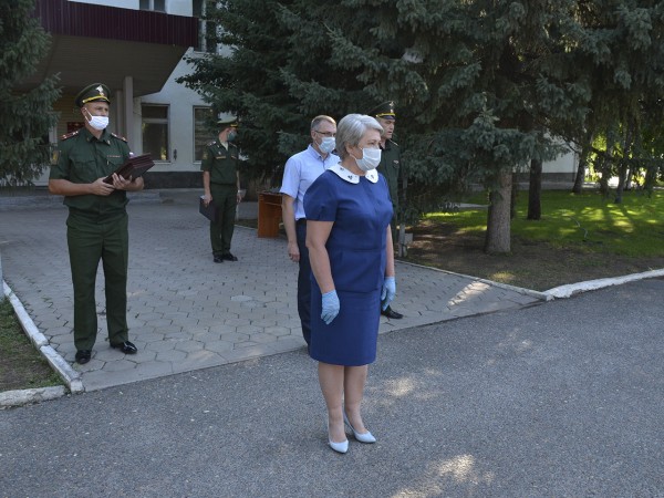 Оренбургских военных поблагодарили за участие в московском параде Победы