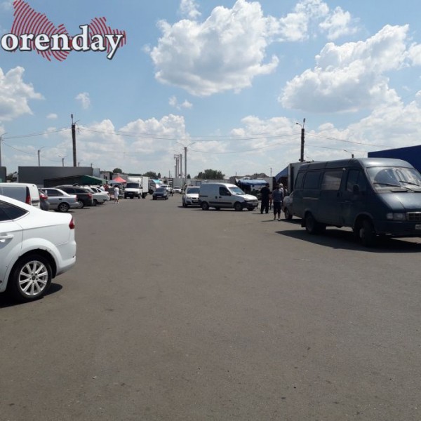 В Оренбурге с завтрашнего дня закрывают ларьки на рынке Петровском
