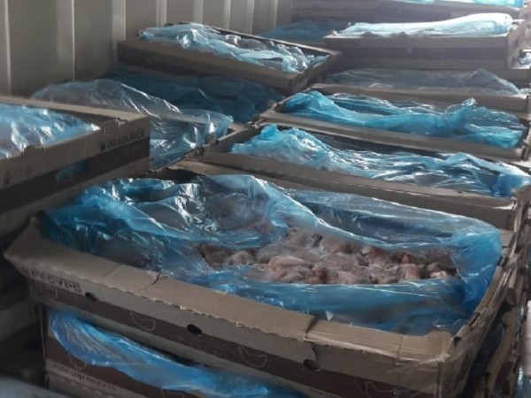 За несколько дней на КПП «Сагарчин» изъяли 16 т небезопасной молочки и мяса За несколько дней на КПП «Сагарчин» изъяли 16 т небезопасной молочки и мяса