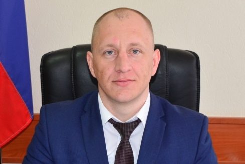 Нового зама Артема Гузаревича прокуратура требует уволить из мэрии