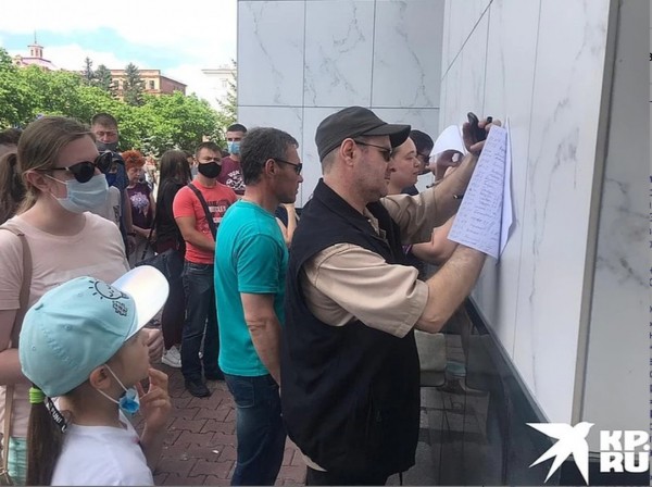 &laquo;Свободу Фургалу&raquo;: почему Хабаровск встал на защиту губернатора, обвиняемого в убийстве