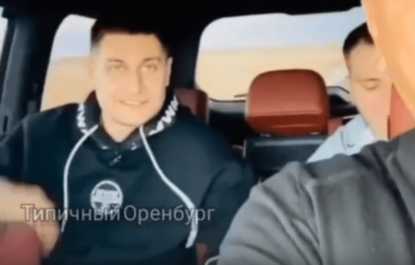 Известный репер Dava навестил в Орске многодетную семью Лихтенвальд