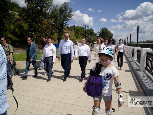 Владимир Якушев и Денис Паслер обсудили темпы строительства жилья в Оренбуржье