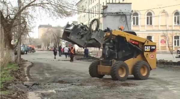В Оренбурге ни одна из запланированных улиц еще не отремонтирована капитально В Оренбурге ни одна из запланированных улиц еще не отремонтирована капитально