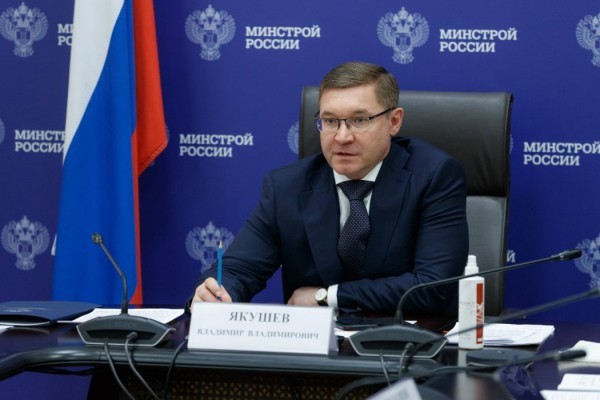 В Оренбург прибыл министр строительства и ЖКХ РФ Владимир Якушев