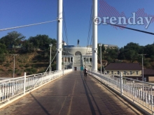 По мосту через Урал из Европы в Азию: путь контрастов