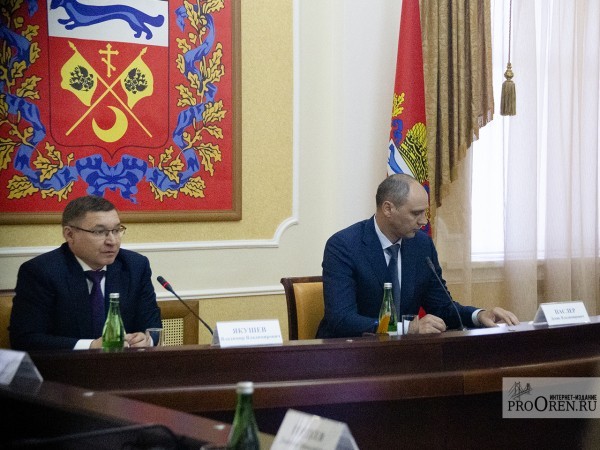 Владимир Якушев и Денис Паслер обсудили темпы строительства жилья в Оренбуржье