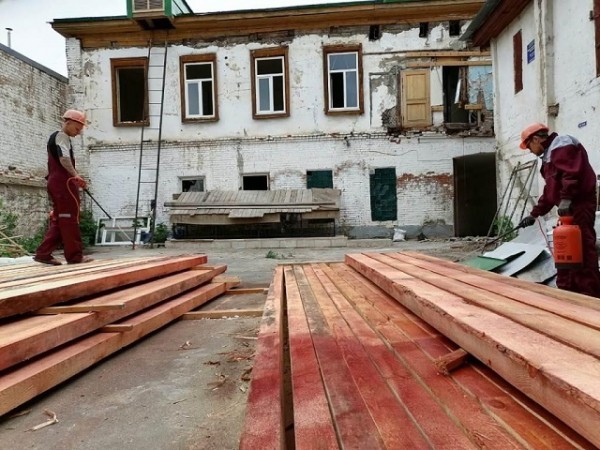 В музее-квартире Гагариных в Оренбурге продолжается реставрация