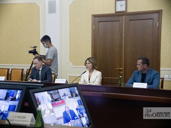 Владимир Якушев и Денис Паслер обсудили темпы строительства жилья в Оренбуржье