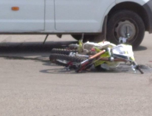 В Оренбурге мини-мотоцикл влетел в троллейбус