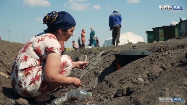 Под открытым небом: около двух тысяч мигрантов приехали в окрестности Бузулука