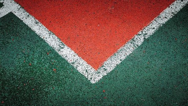 Подрядчик не увидит денег за ремонт стадиона &laquo;Нефтяник&raquo;, пока все не переделает