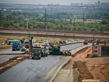 Губернатор Денис Паслер проверил ремонт на федеральной трассе Р-239