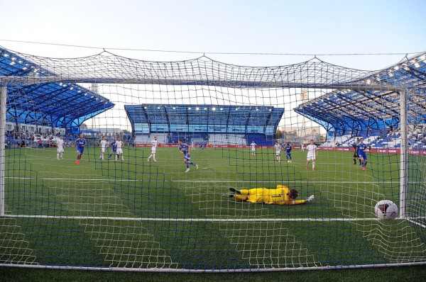 Два пенальти и два удаления: огненный матч "Оренбурга" с "Аланией"