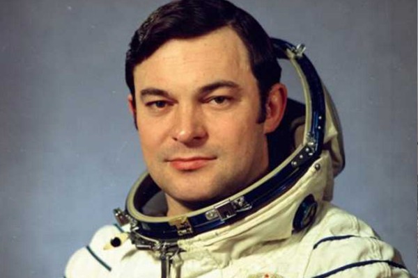 Первая мировая, отряд спецназа &laquo;Русь&raquo;, оренбургский космонавт Романенко, святой Серафим Саровский и ВДНХ