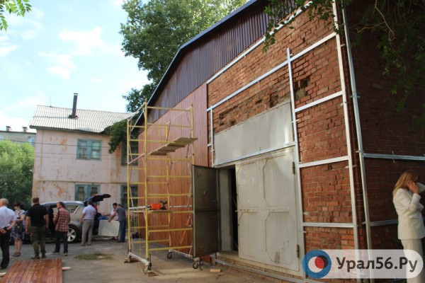 
Как в Орске реализуется программа &laquo;60+&raquo;? Тепловые и водопроводные сети в режиме реконструкции		