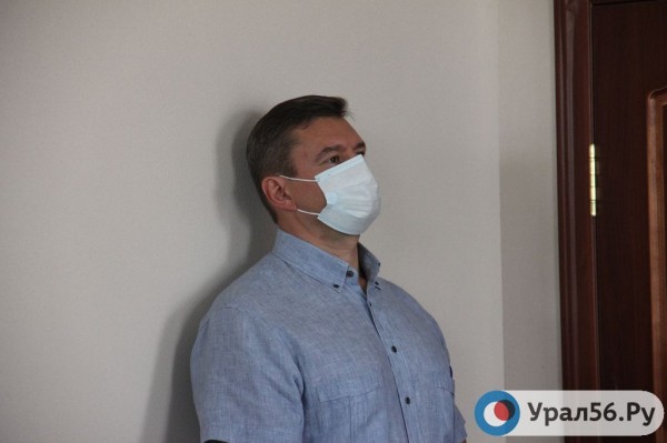 Приговор Евгению Арапову — 4 с половиной года в колонии строгого режима и штраф 15 млн рублей
Приговор Евгению Арапову — 4 с половиной года в колонии строгого режима и штраф 15 млн рублей