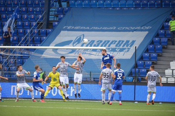 &laquo;Оренбург&raquo; победил &laquo;Нефтехимик&raquo; и вышел в лидеры ФНЛ