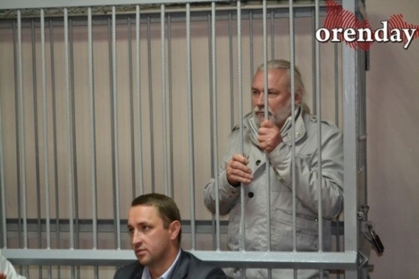 Адвокат пытался обжаловать продление меры пресечения Стремскому, но затем отказался 