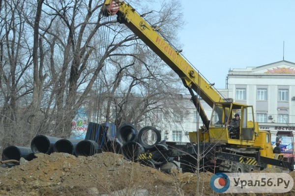 
Строить орский водовод по программе &laquo;60+&raquo; будет &laquo;Росводоканал Оренбург&raquo;. Техника уже прибыла в город, идет набор сотрудников		