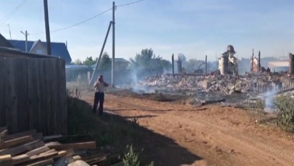 Самолет Минобороны РФ готов вылететь на тушение пожара в Оренбуржье в любую минуту