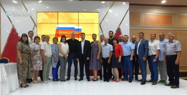 Зампредседателя фракции "СПРАВЕДЛИВАЯ РОССИЯ" Олег Шеин встретился с оренбуржцами