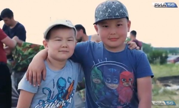 Под открытым небом: около двух тысяч мигрантов приехали в окрестности Бузулука