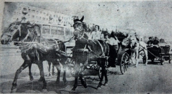 
Дворец спорта для юных хоккеистов и пылесос для королевы красоты: как Орск отмечал дни рожденья 40, 35 и 30 лет назад		