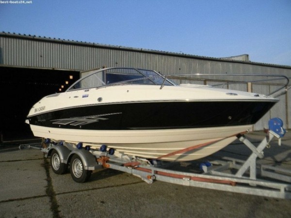 В Оренбурге приставы за долги отобрали у мужчины катер