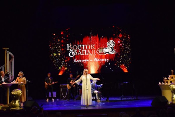 Кому достались золотые львы. В Оренбурге завершился кинофестиваль &laquo;Восток-Запад&raquo;