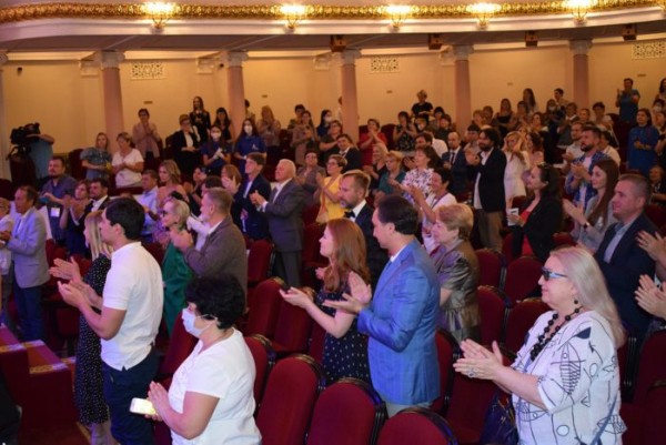 Кому достались золотые львы. В Оренбурге завершился кинофестиваль &laquo;Восток-Запад&raquo;