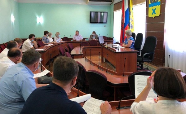 Ольга Березнева обсудила с председателями комитетов подготовку к 43 заседанию городского Совета