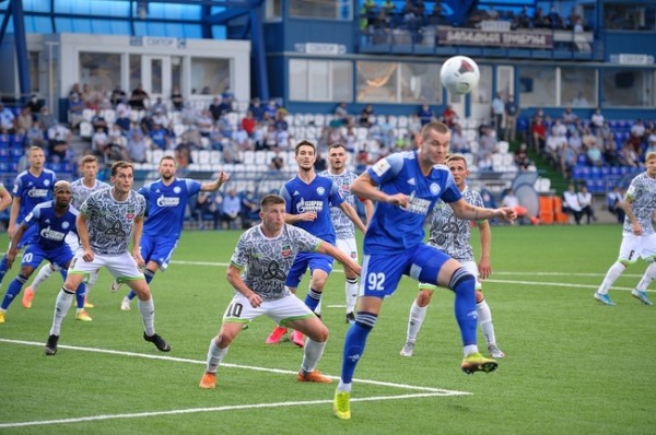 Свежие&nbsp;новости перед игрой "Оренбурга" с "Аланией": кто приехал играть против "бело-голубых"?