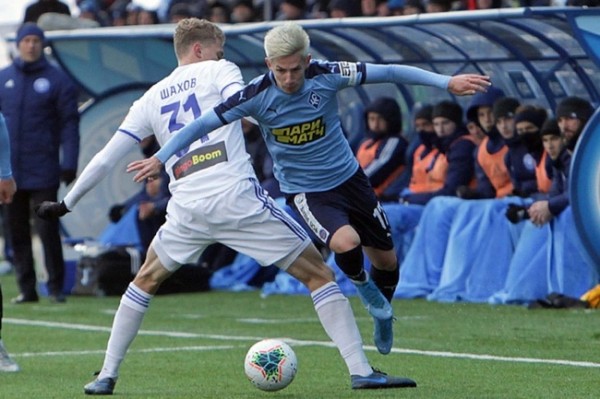 В дуэли двух главных фаворитов ФНЛ сойдутся "Крылья Советов" и "Оренбург"