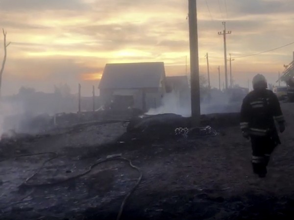 Два крупных пожара ликвидировали в Оренбургской области Два крупных пожара ликвидировали в Оренбургской области