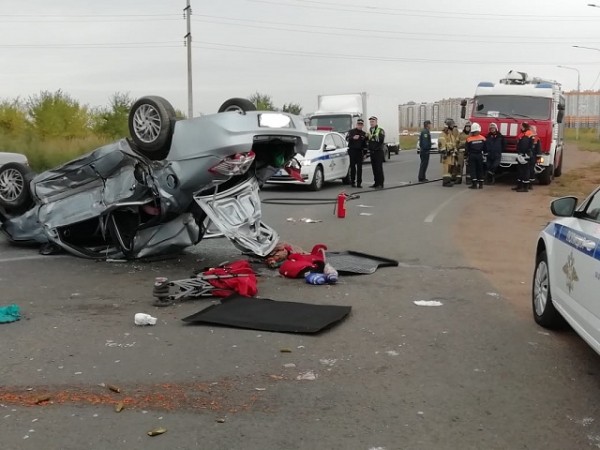 Пятеро пострадали в тройной аварии в поселке Ростоши