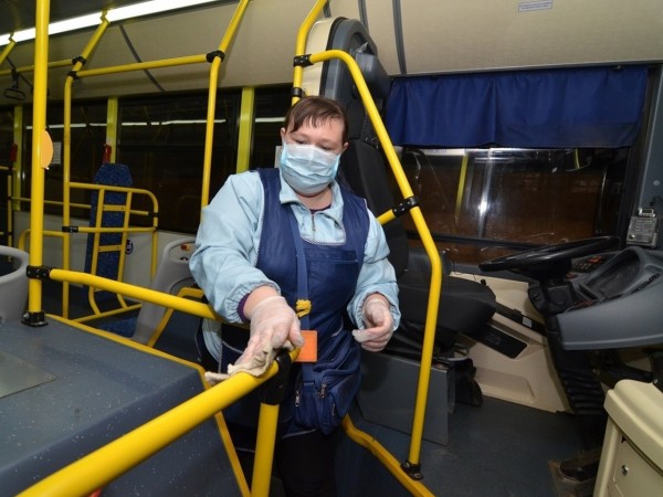 В Оренбуржье усилили контроль за соблюдением масочного режима в автобусах и такси В Оренбуржье усилили контроль за соблюдением масочного режима в автобусах и такси