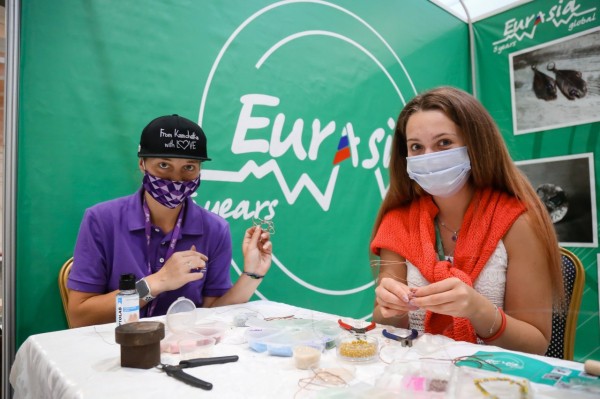 Участники форума &laquo;Евразия Global&raquo; знакомятся с культурой Оренбуржья