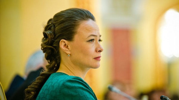 Глава оренбургского минкульта Евгения Шевченко прокомментировала инцидент с памятником Пушкину