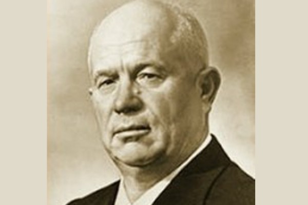 Жертвы Беслана и Герой РФ из Орска Андрей Туркин, Никита Хрущев, англичане и французы восстали против фашистов и день рождения бюстгальтера. День в истории