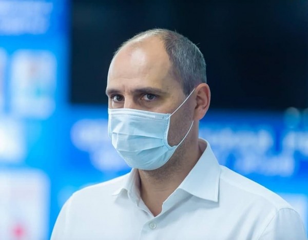 Денис Паслер пригрозил закрыть предприятия, не соблюдающие масочный режим