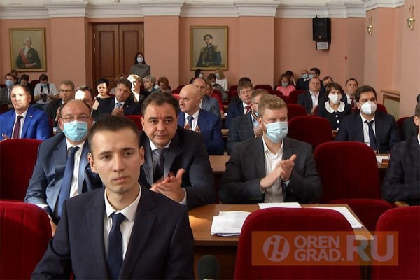 Депутаты оренбургского городского Совета на первом заседании выбрали председателя