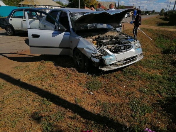 В Тоцком 72-летний водитель "ВАЗ 21070" столкнулся с иномаркой