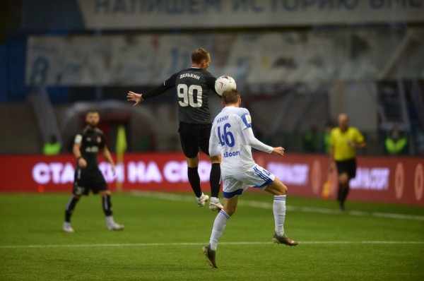 Футбольный матч ФНЛ в Ростошах закончился ничьей