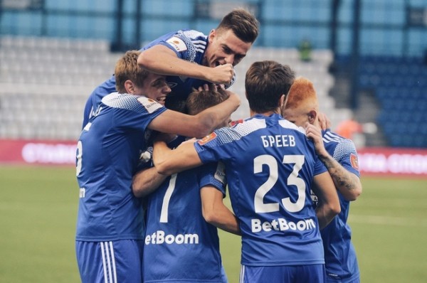 ФК "Оренбург" закрепился на первом месте в турнирной таблице ФНЛ