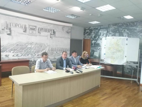 В Оренбурге прошли общественные обсуждения проекта &laquo;Безопасные и качественные автомобильные дороги&raquo; на 2021 год